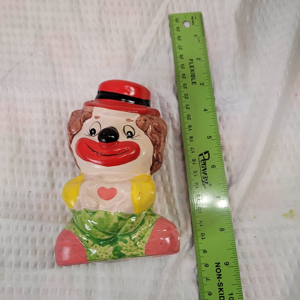 Vintage Farrah International Ceramic Clown Coin‎ Bank Red Hat Heart Kitsch 5.5"